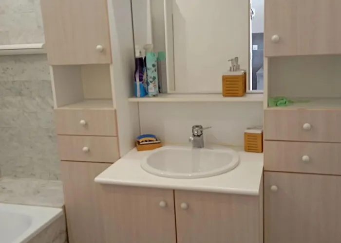 Agreable A 28 M² Avec Piscine