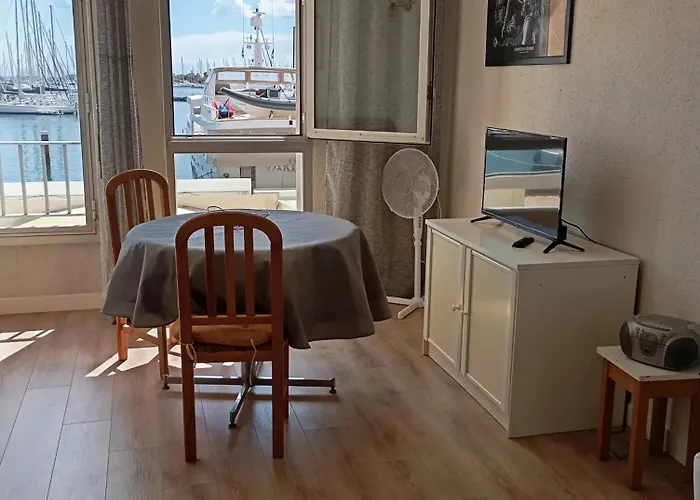 Appartement Agreable A 28 M² Avec Piscine *