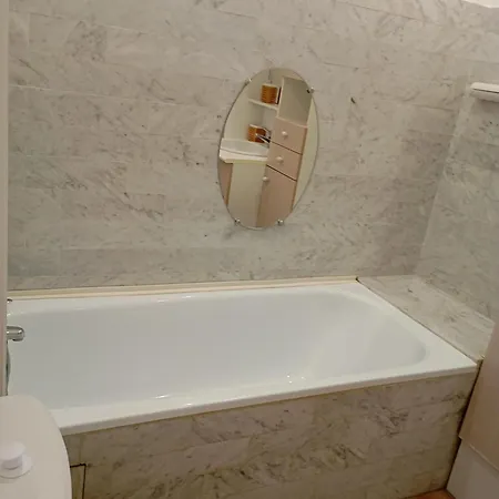 Lägenhet Agreable A 28 M² Avec Piscine